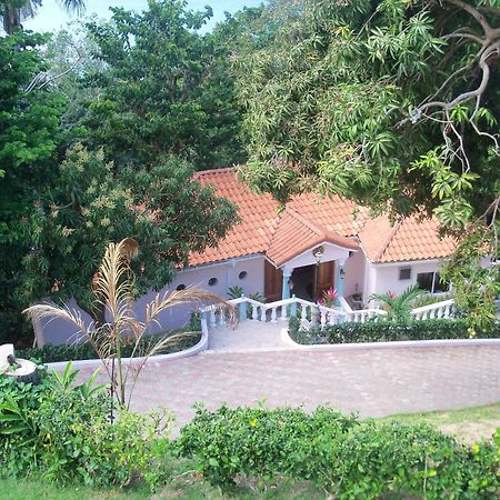 Tropical Lagoon Resort بورت أنطونيو المظهر الخارجي الصورة